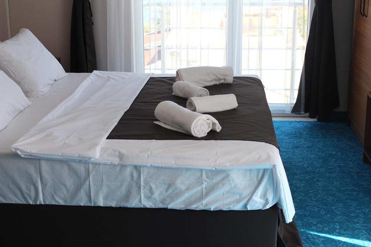 Silver Continent Hostel Силиври Экстерьер фото